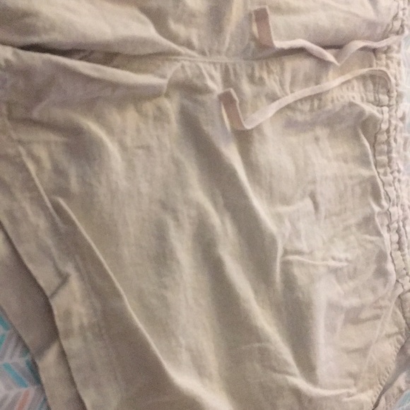 Cream cargo shorts - Picture 5 of 9